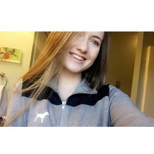 Meet your Posher, Andrea